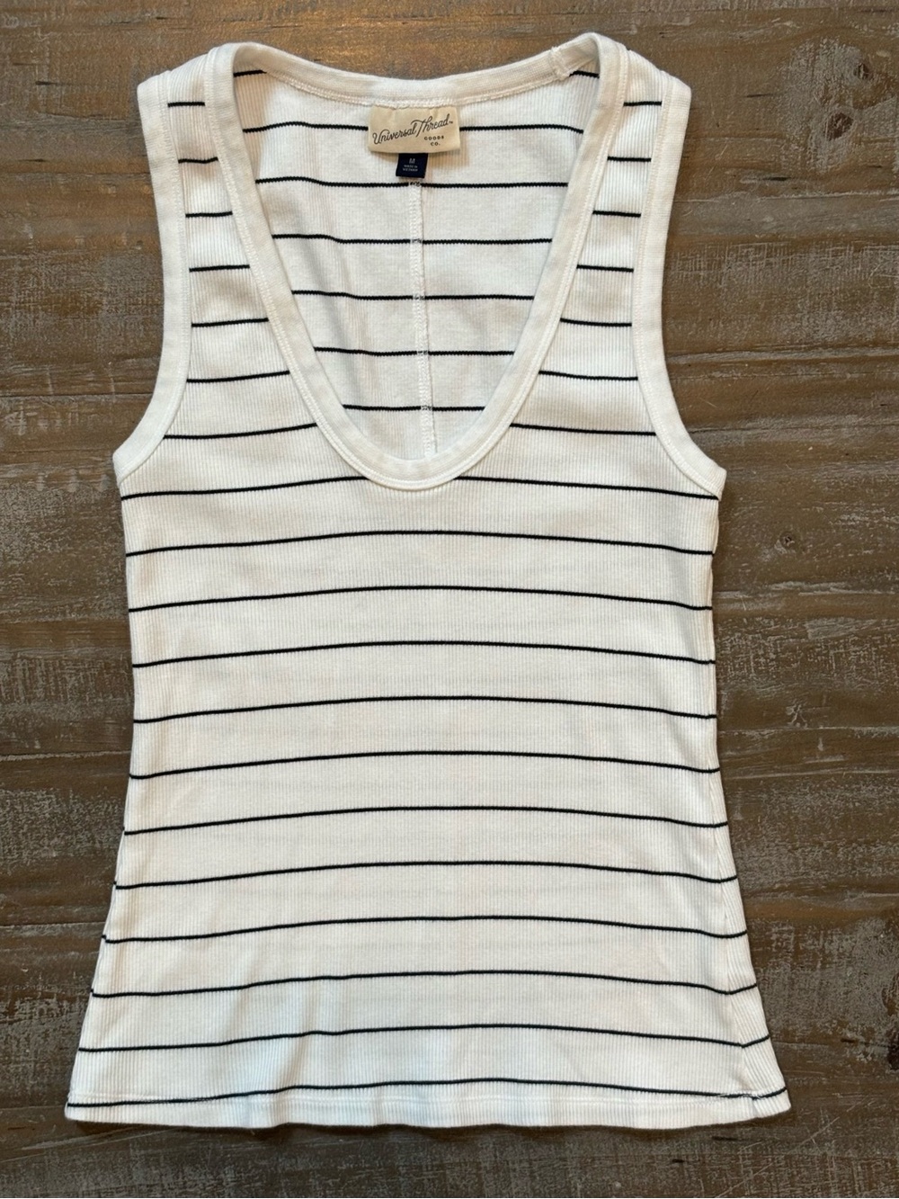 White and Black Striped Ribbed Fitted V-Neck Tank Top size Medium